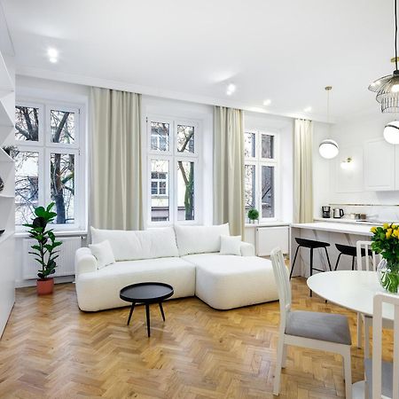 Tyzenhauz Apartments Krowoderska Street Красков Екстериор снимка
