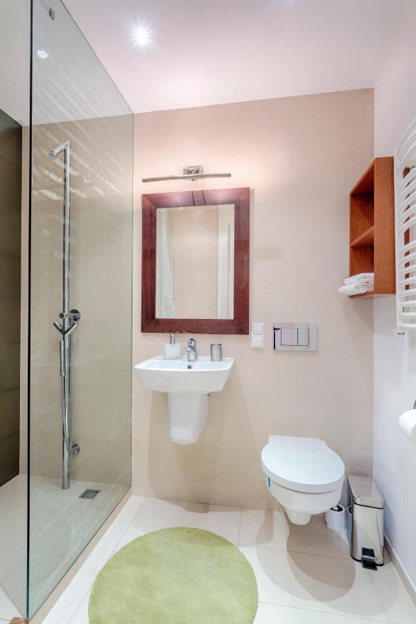 Tyzenhauz Apartments Krowoderska Street Красков Екстериор снимка
