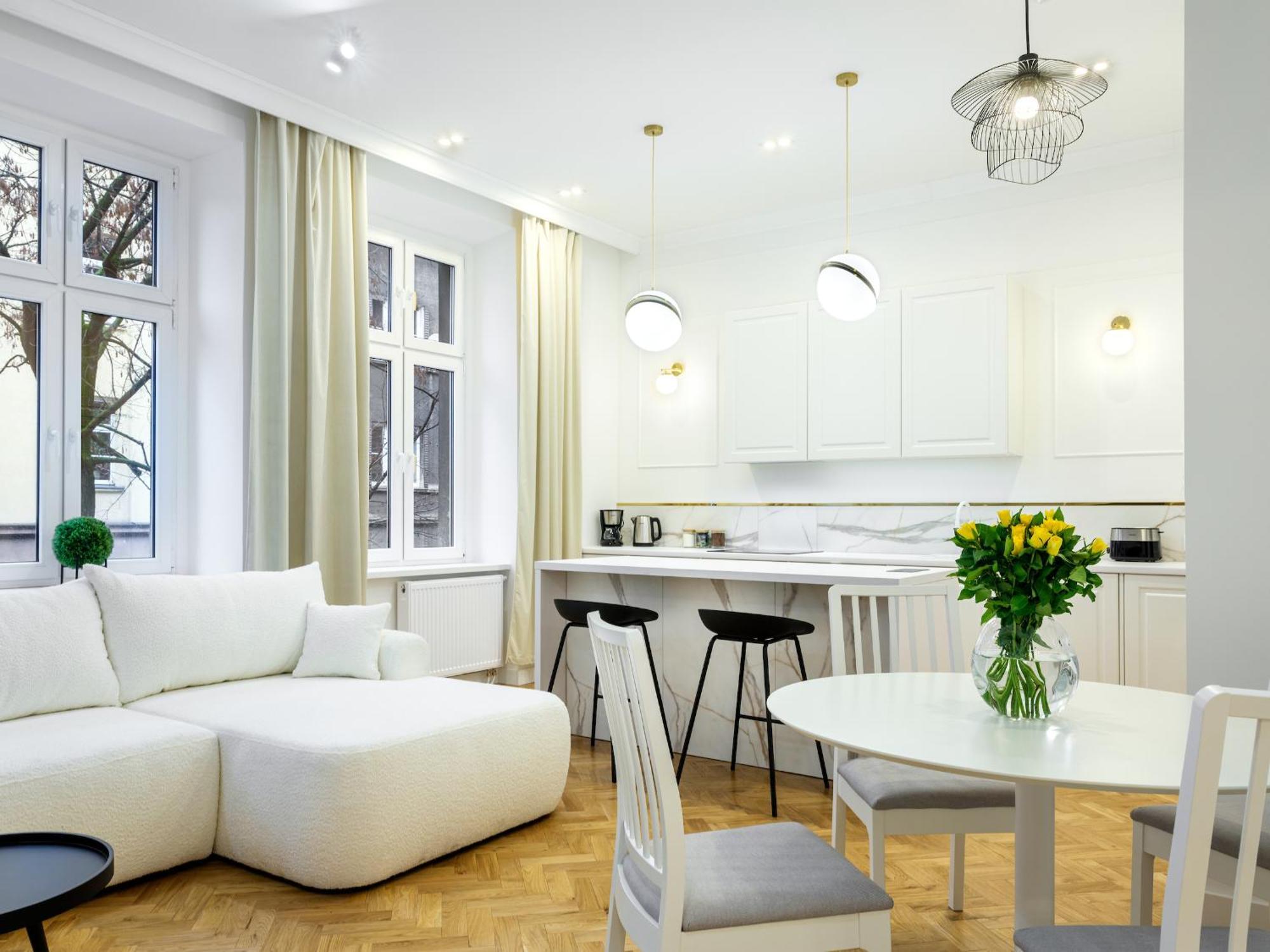 Tyzenhauz Apartments Krowoderska Street Красков Екстериор снимка