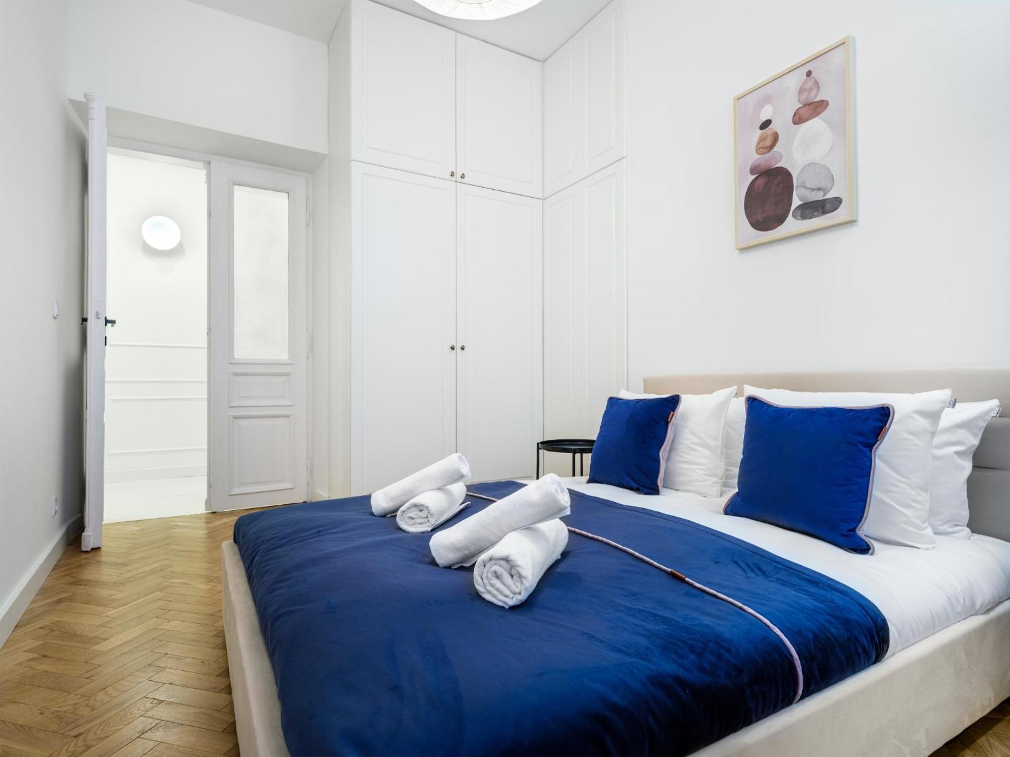 Tyzenhauz Apartments Krowoderska Street Красков Екстериор снимка