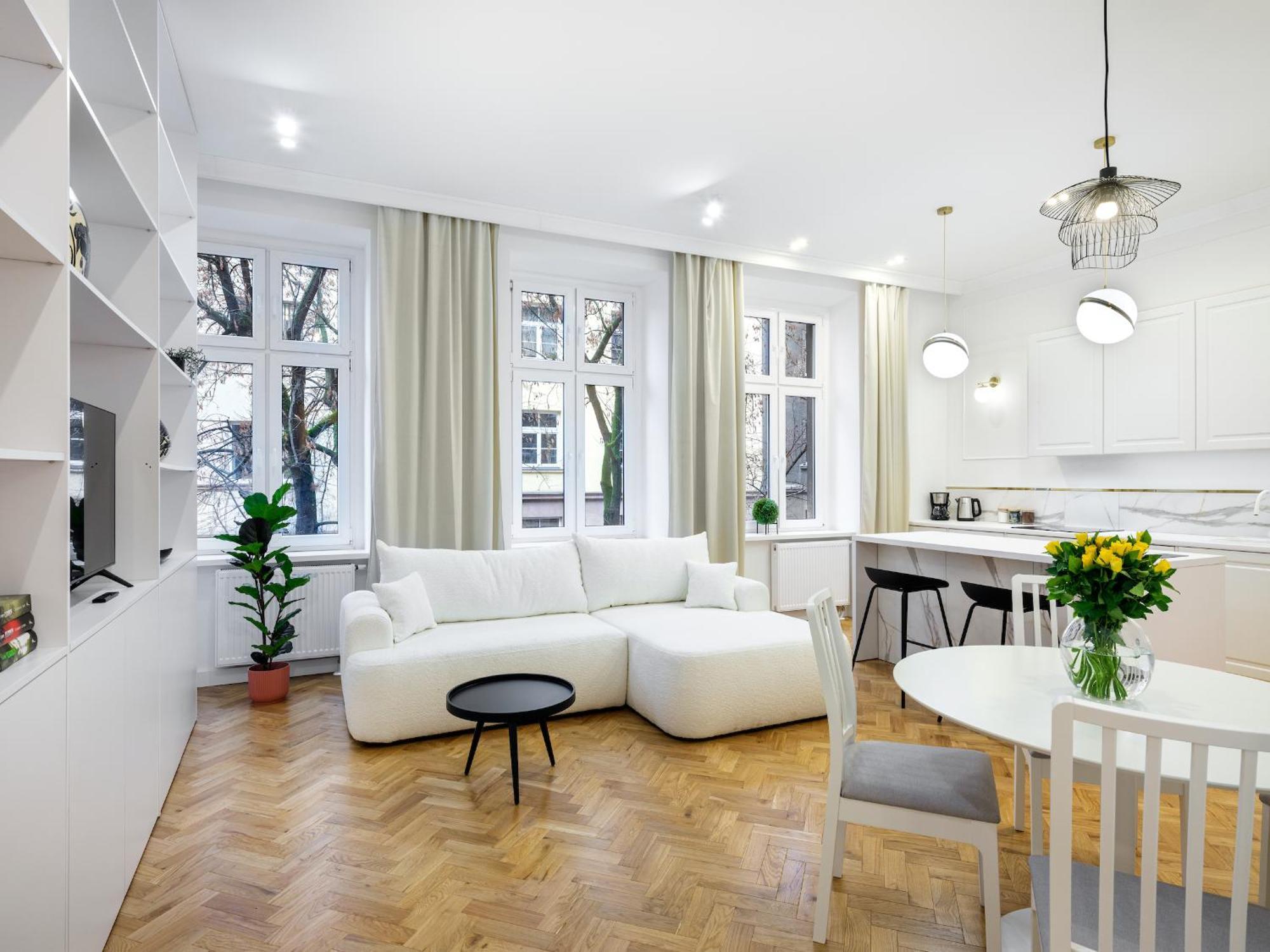 Tyzenhauz Apartments Krowoderska Street Красков Екстериор снимка