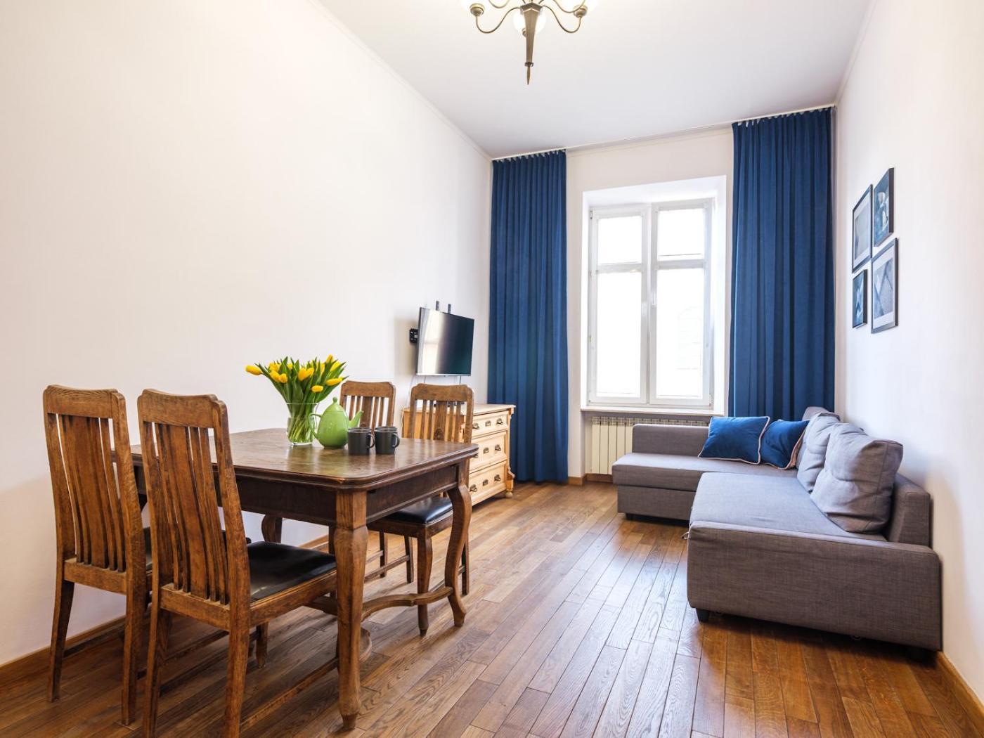 Tyzenhauz Apartments Krowoderska Street Красков Екстериор снимка