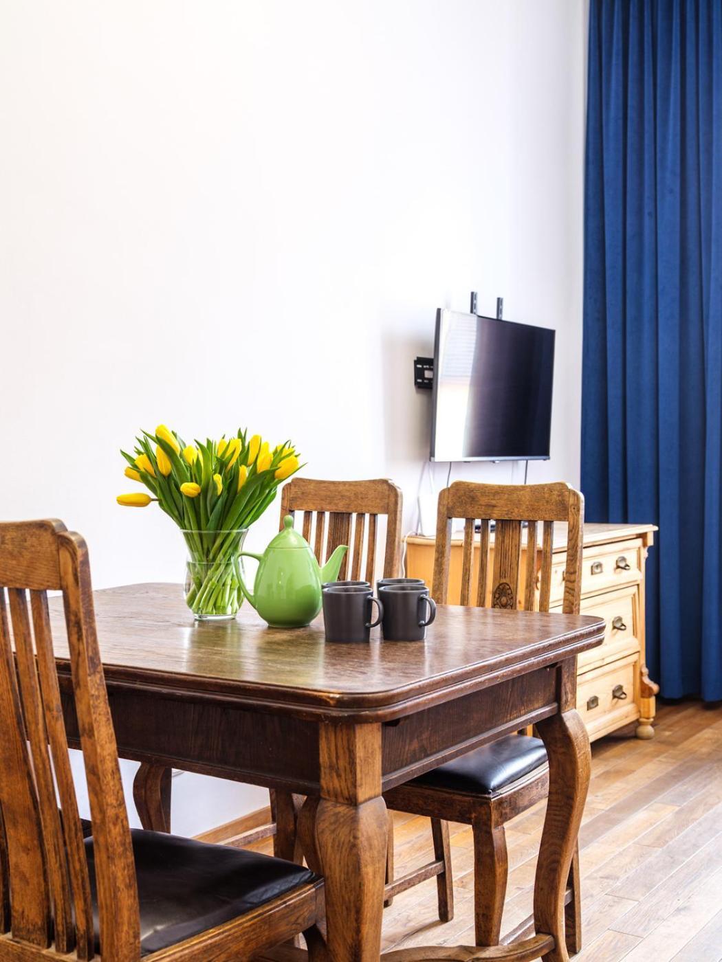 Tyzenhauz Apartments Krowoderska Street Красков Екстериор снимка