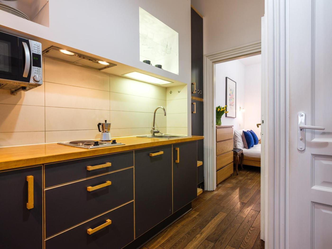 Tyzenhauz Apartments Krowoderska Street Красков Екстериор снимка