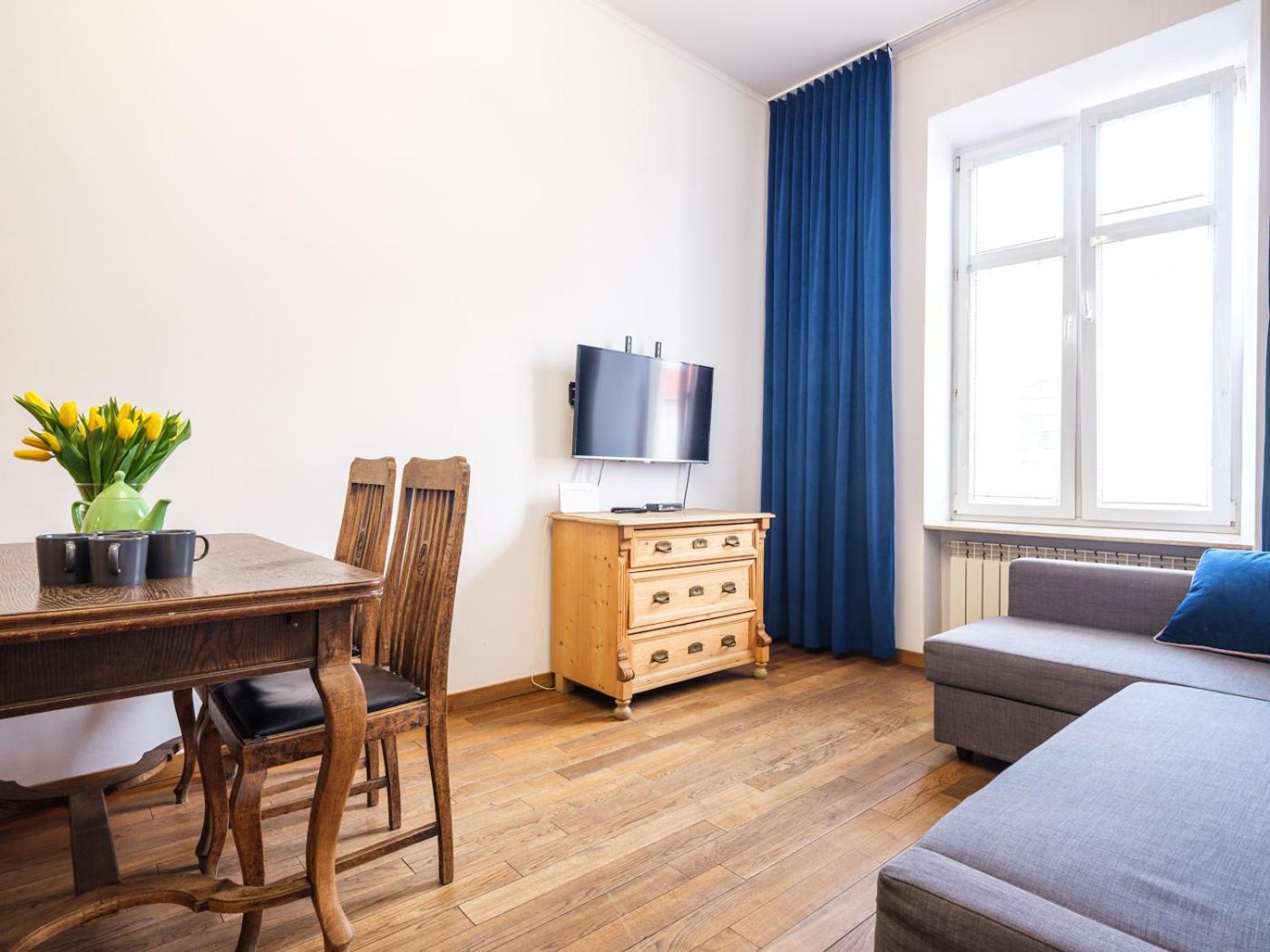 Tyzenhauz Apartments Krowoderska Street Красков Екстериор снимка